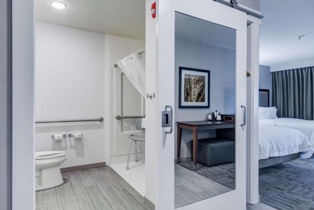 Hampton Inn By Hilton Salina Image 6