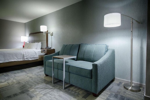 Hampton Inn By Hilton Salina image 8